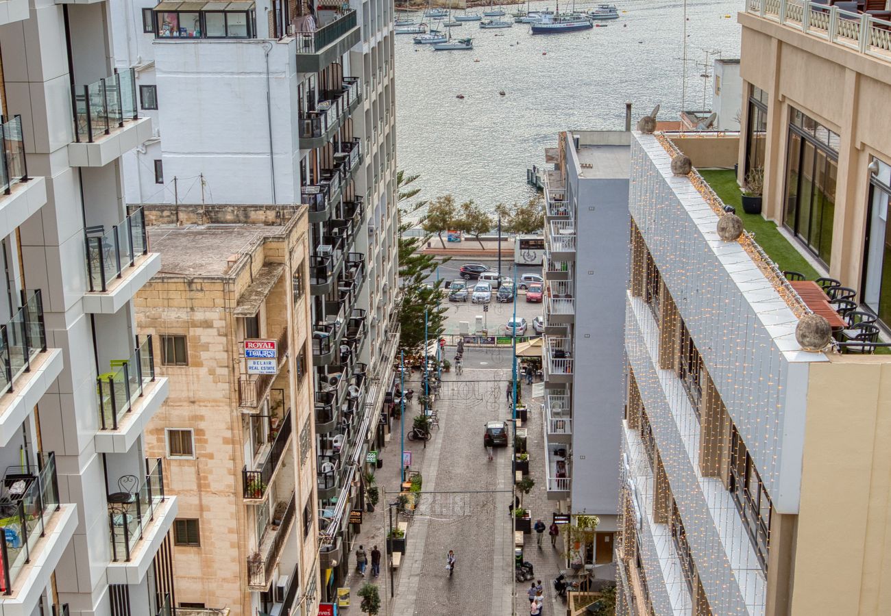 Apartment in Sliema - Roof terrace, Seaview 3 bedroom penthouse GOSLM-11