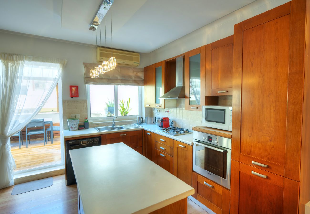 Apartment in Sliema - Modern duplex 3 bedroom with sun terrace VMAU1-1