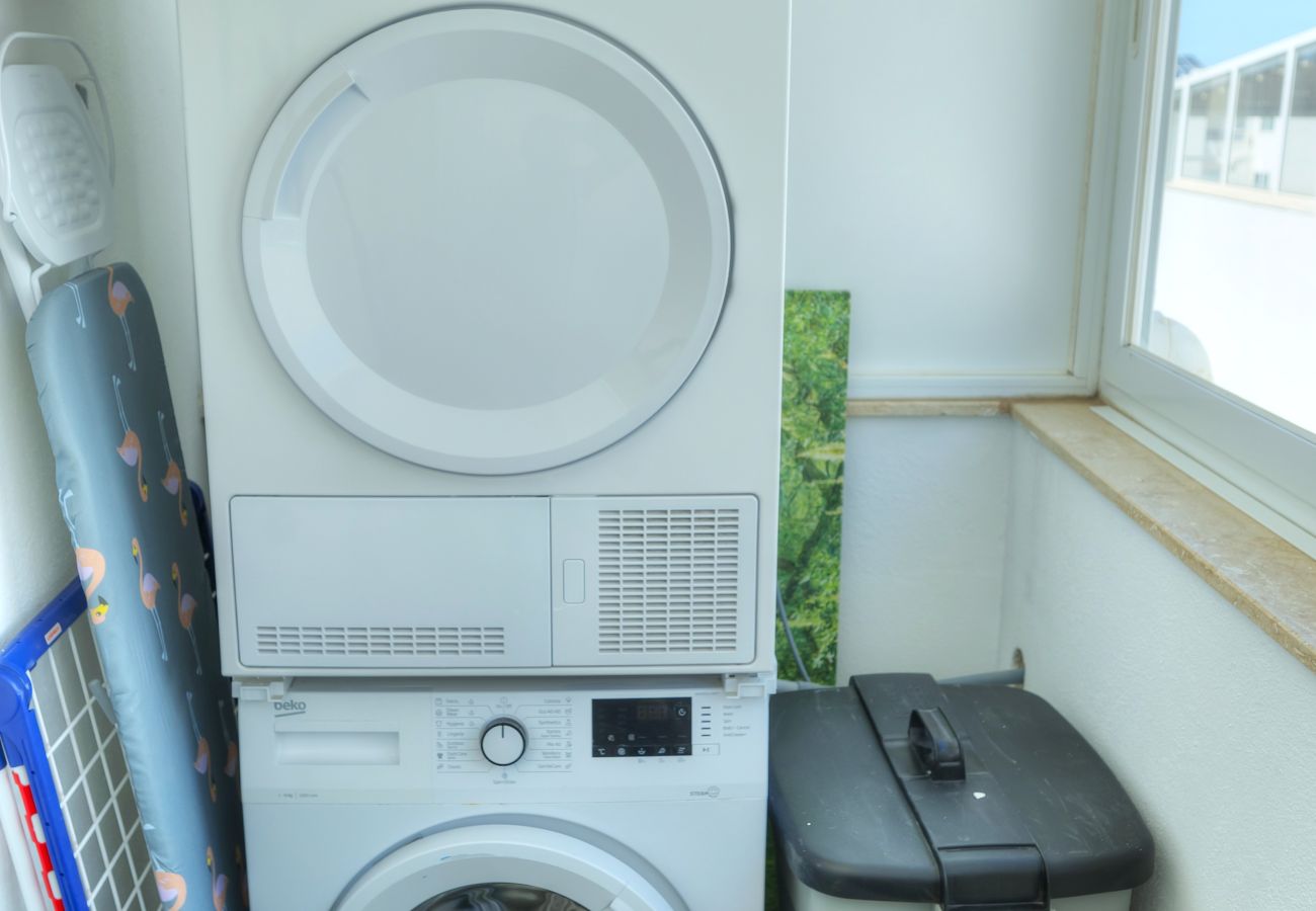 Apartment in Swieqi - Elegant 2 bedrooms, large sun terrace, pool GCAT1-1