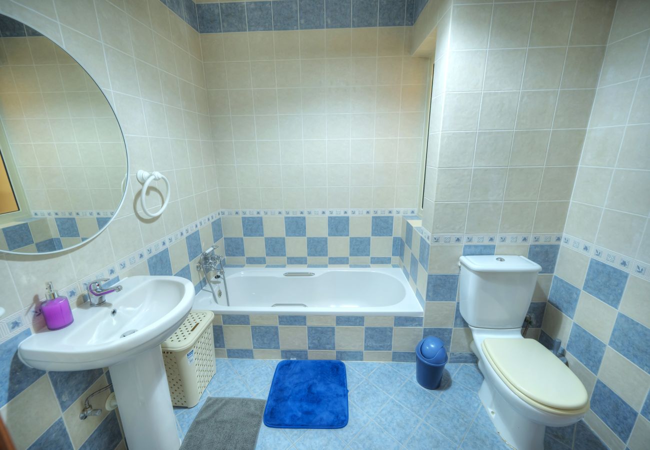 House in Sliema - 3bedroom house with yard and roof terrace CZER1-1