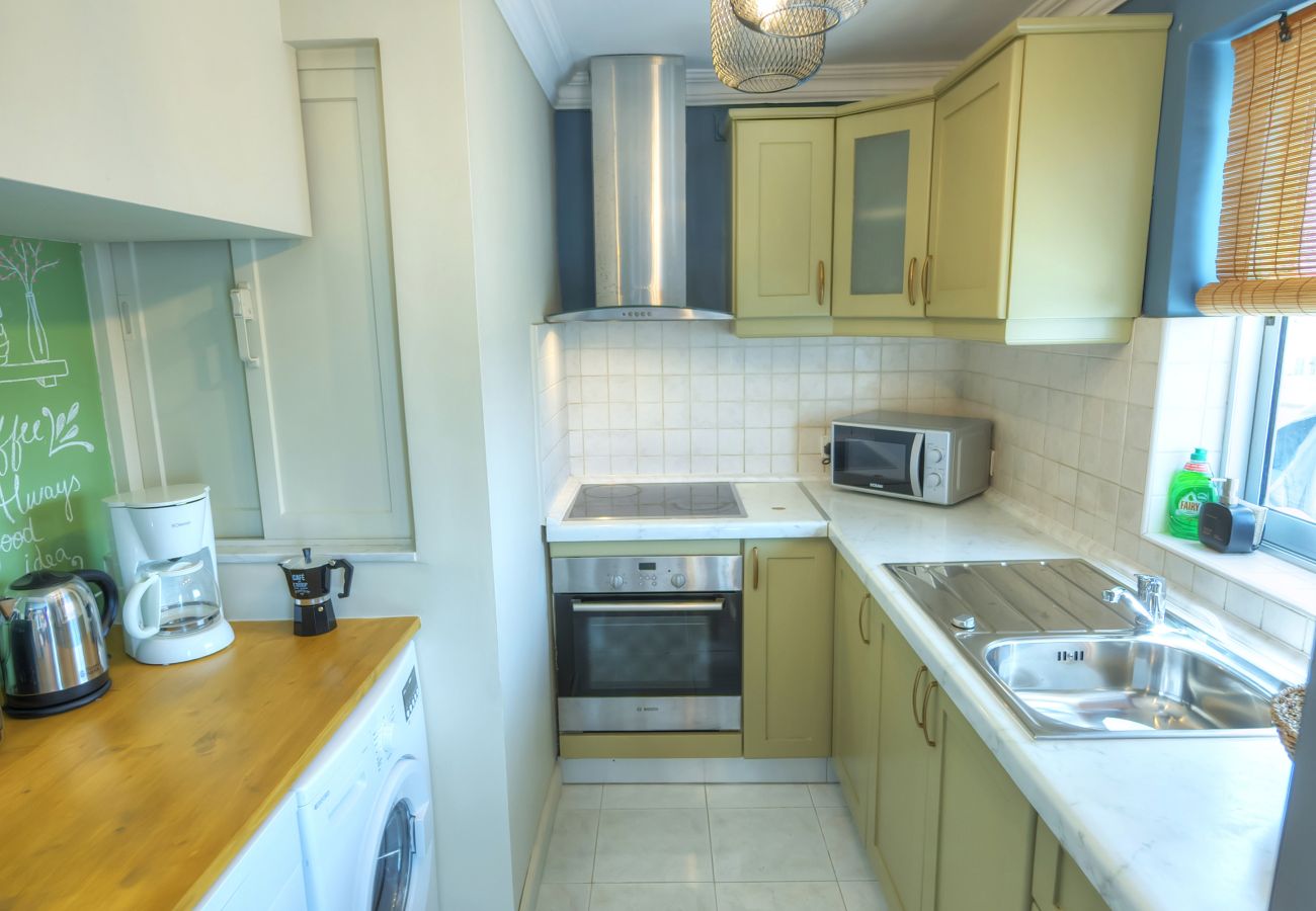 Apartment in Sliema - Beautiful penthouse, sun terrace, jacuzzi GOSLM8