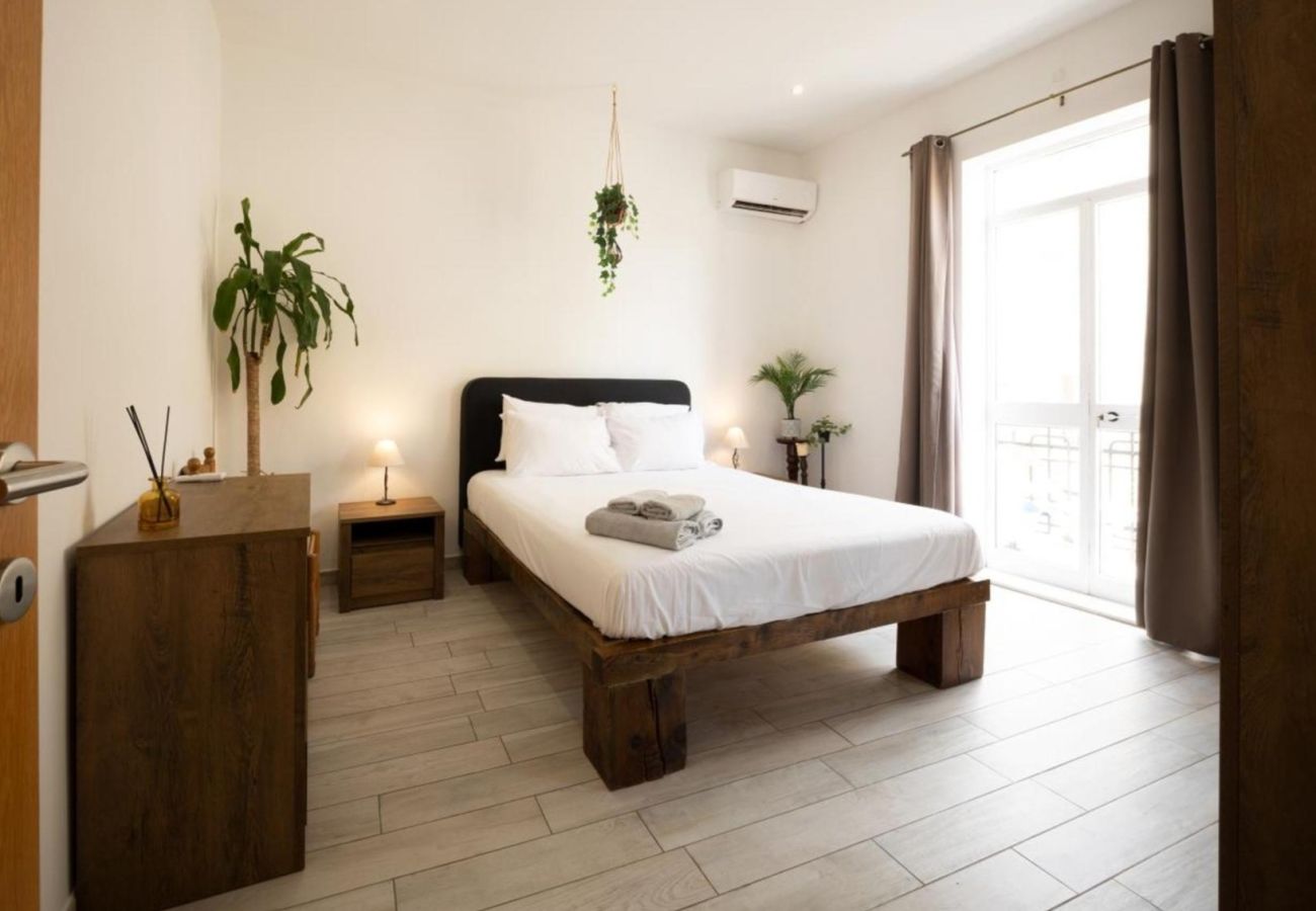 Apartment in Gzira - Cosy and modern 2 bedroom apartment SBOR1-1