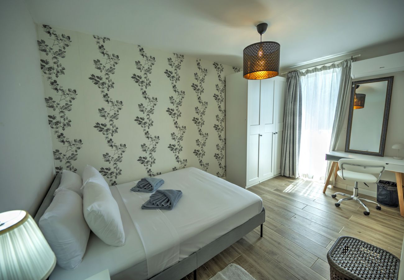 Apartment in Msida - Modern, cosy, fully equipped 2bedroom flat PMIC1-3 