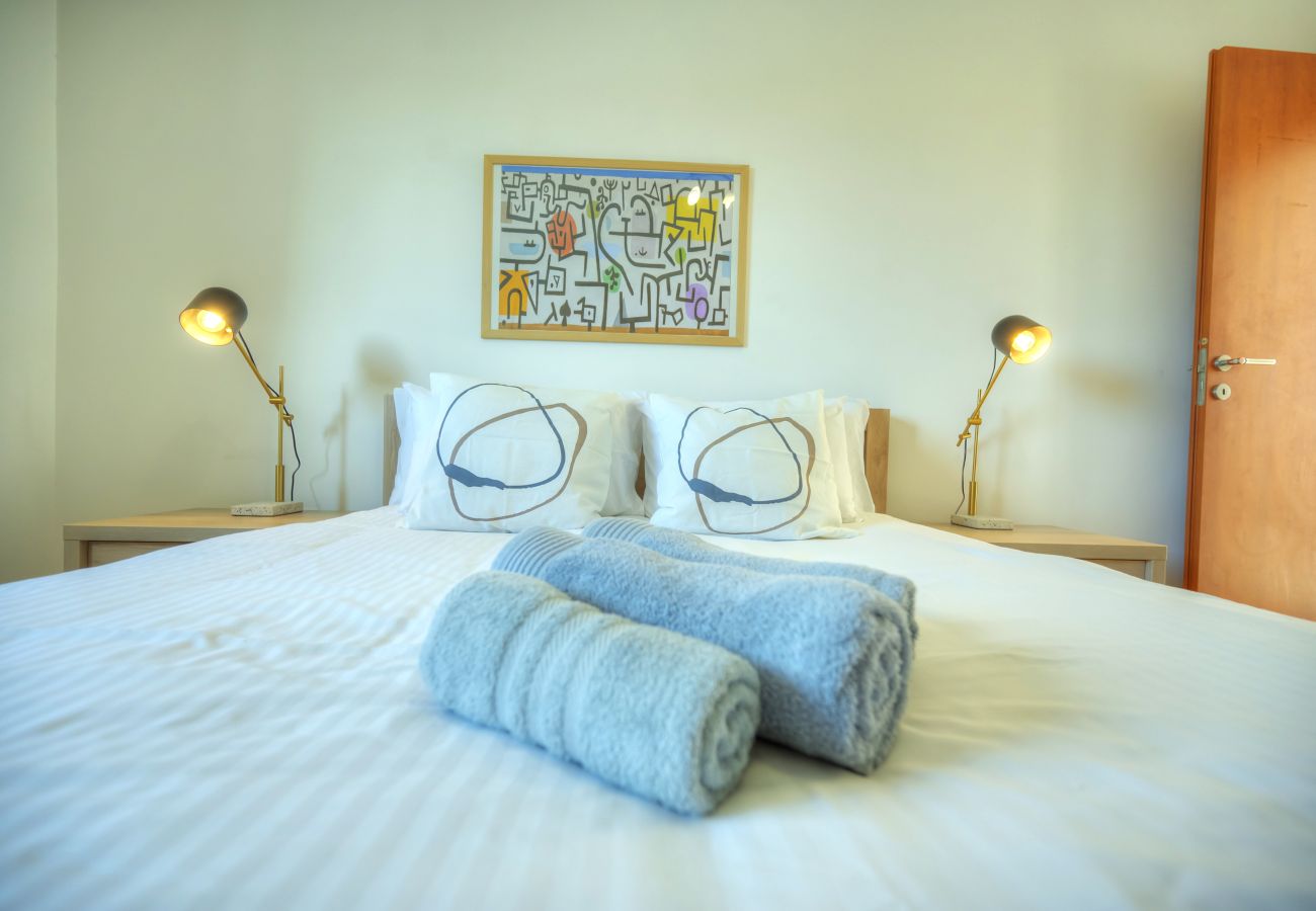 Apartment in Gzira - Bright & spacious 3 bedroom, shared garden JELL1-1