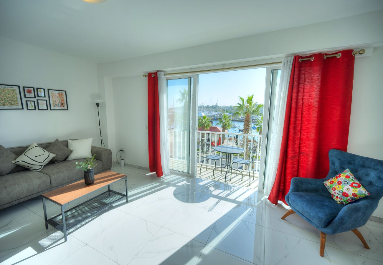 Apartment in Gzira - Seafront 2 bedroom with balcony & jacuzzi GOGZR-6