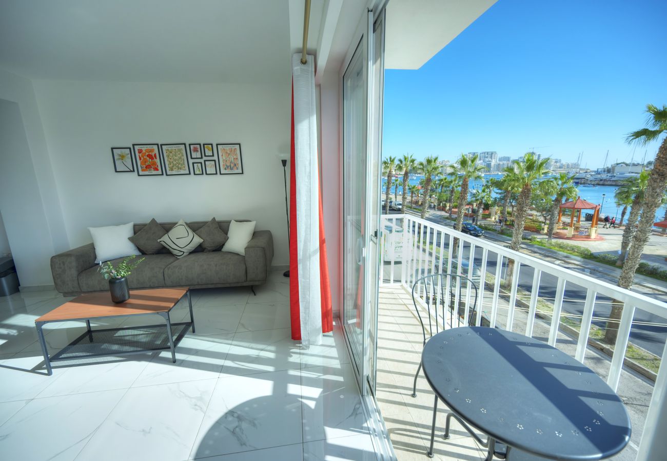 Apartment in Gzira - Seafront 2 bedroom with balcony & jacuzzi GOGZR-6