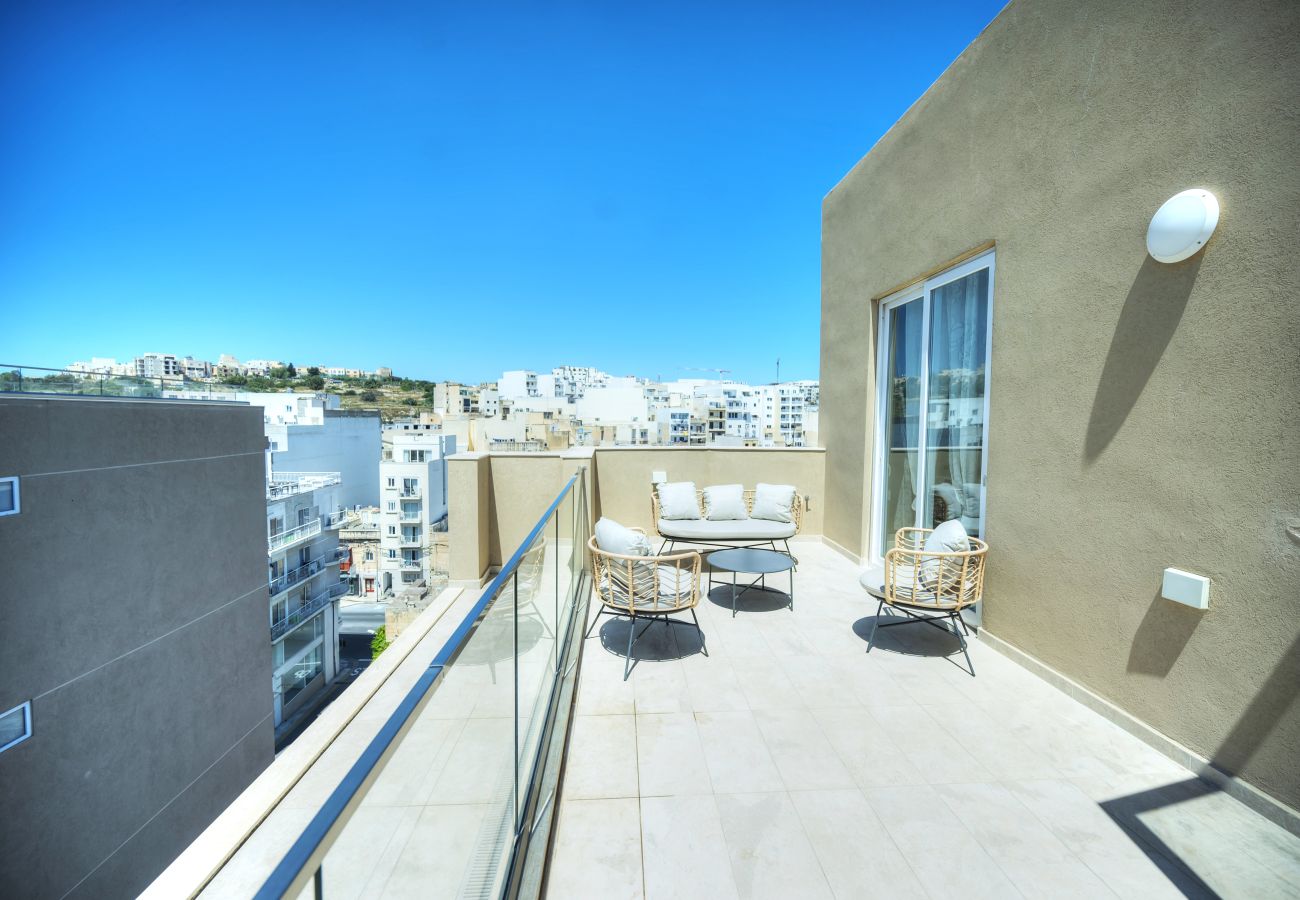 Apartment in Msida - Luxury penthouse with jacuzzi, sun terrace APIC1-2