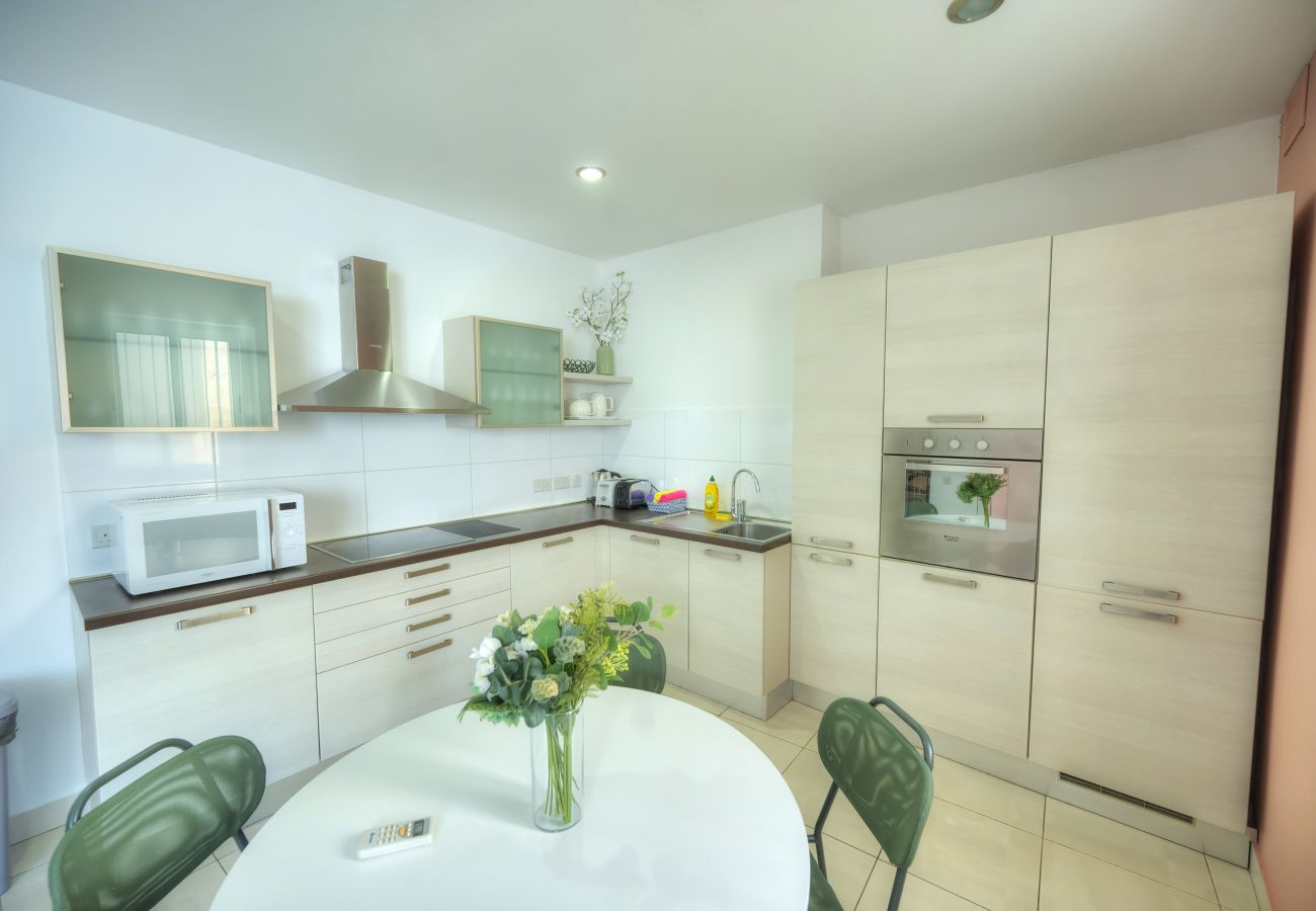 Terraced House in Valletta - Magestic palazzo, jacuzzi on roof terrace GOVAL-3