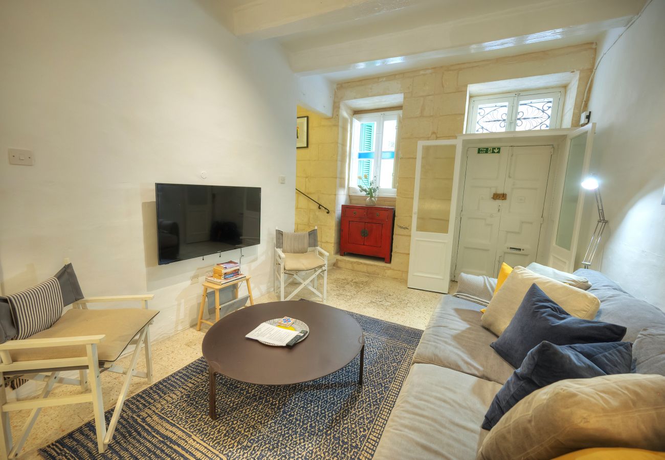 Apartment in Floriana - Charming and stylish duplex townhouse DGUY1-1