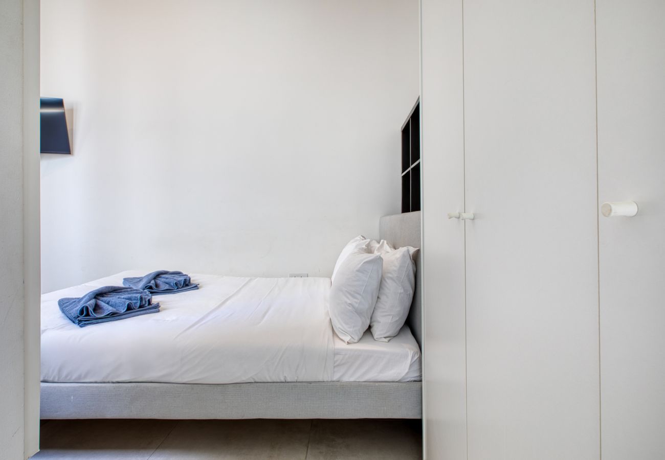 Studio in Cospicua - Charming double studio, shared sun terrace GOBLU-1 