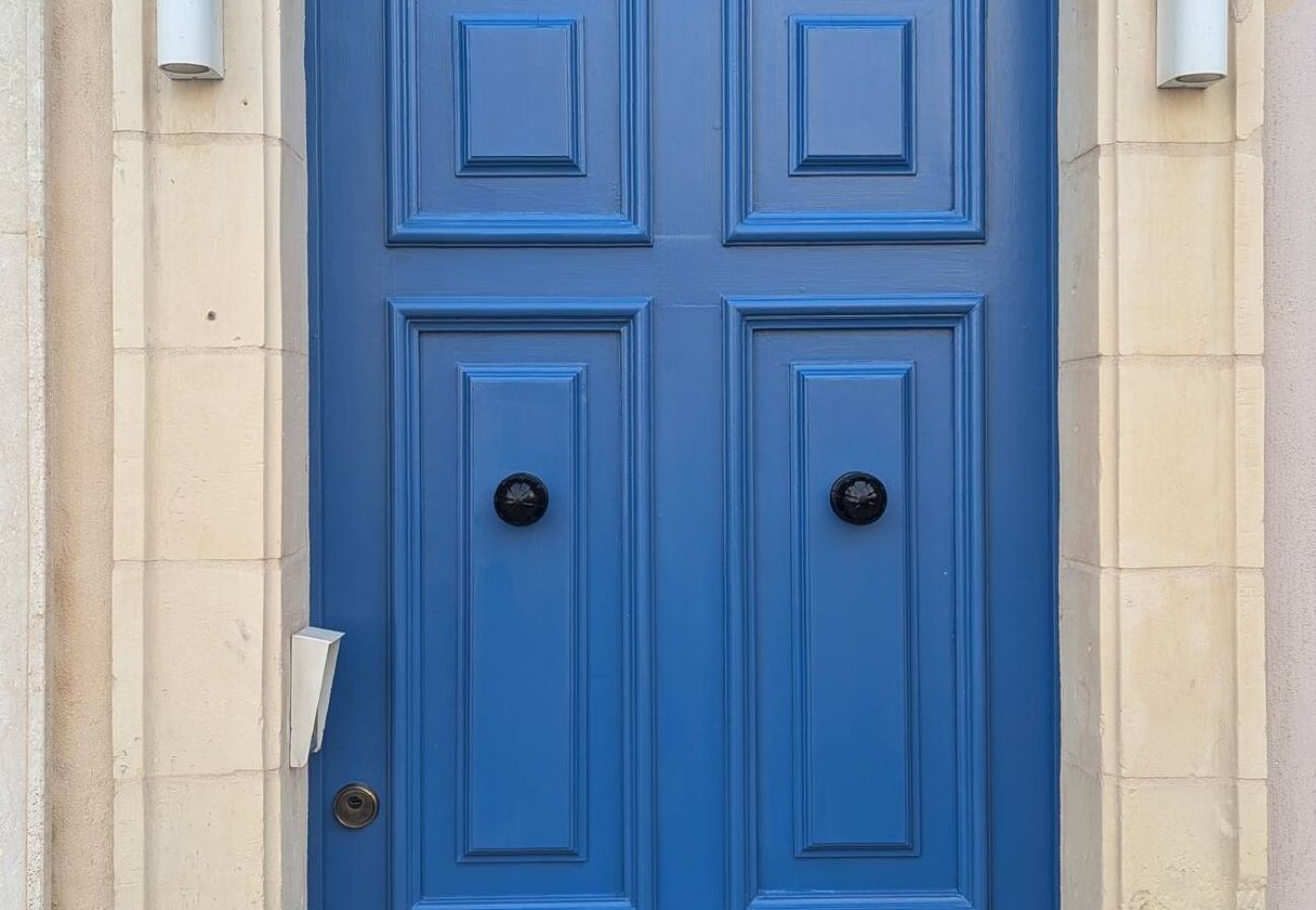 Studio in Cospicua - Charming studio with kitchenette & balcony GOBLU-6