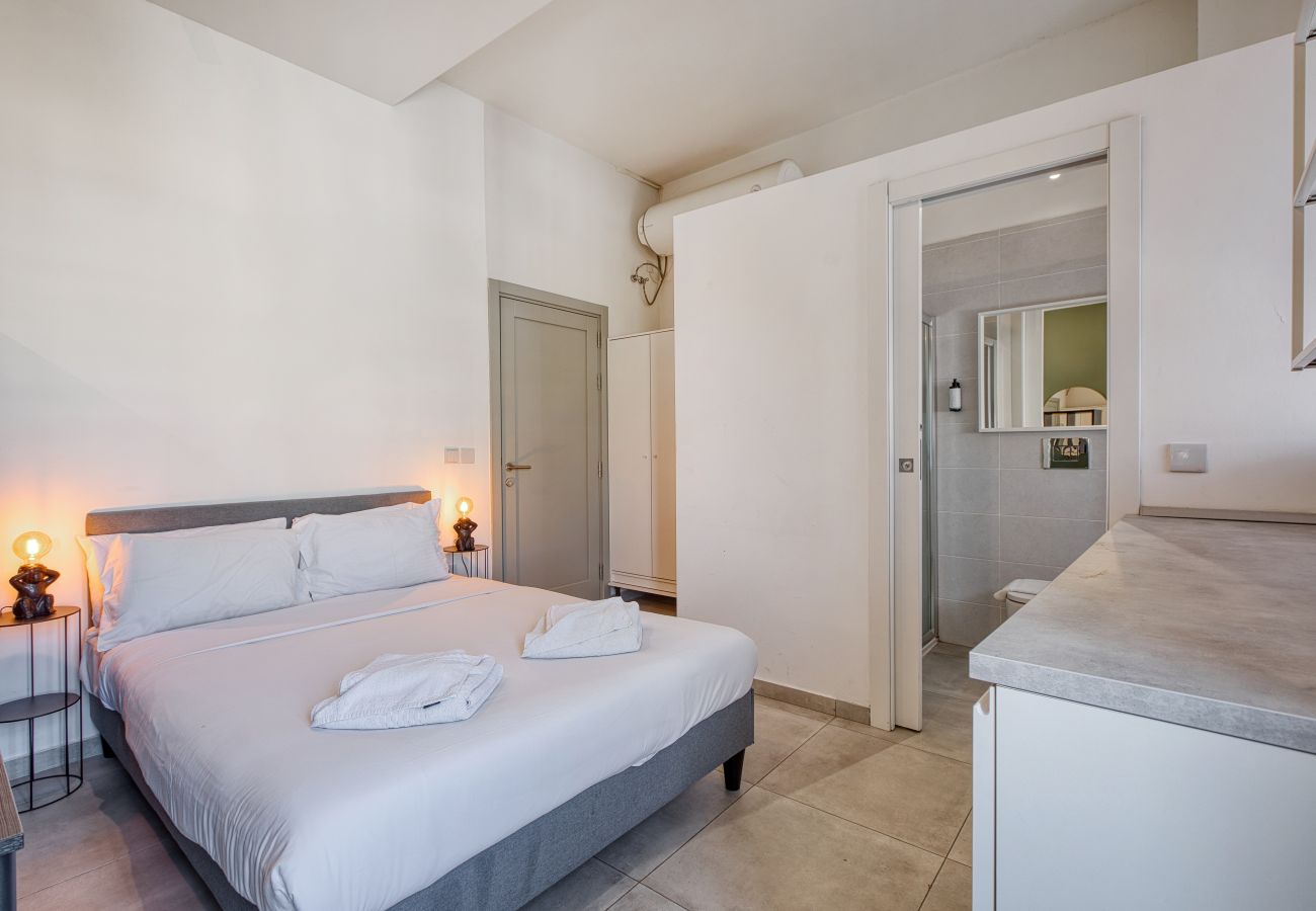 Studio in Cospicua - Charming studio with kitchenette & balcony GOBLU-6