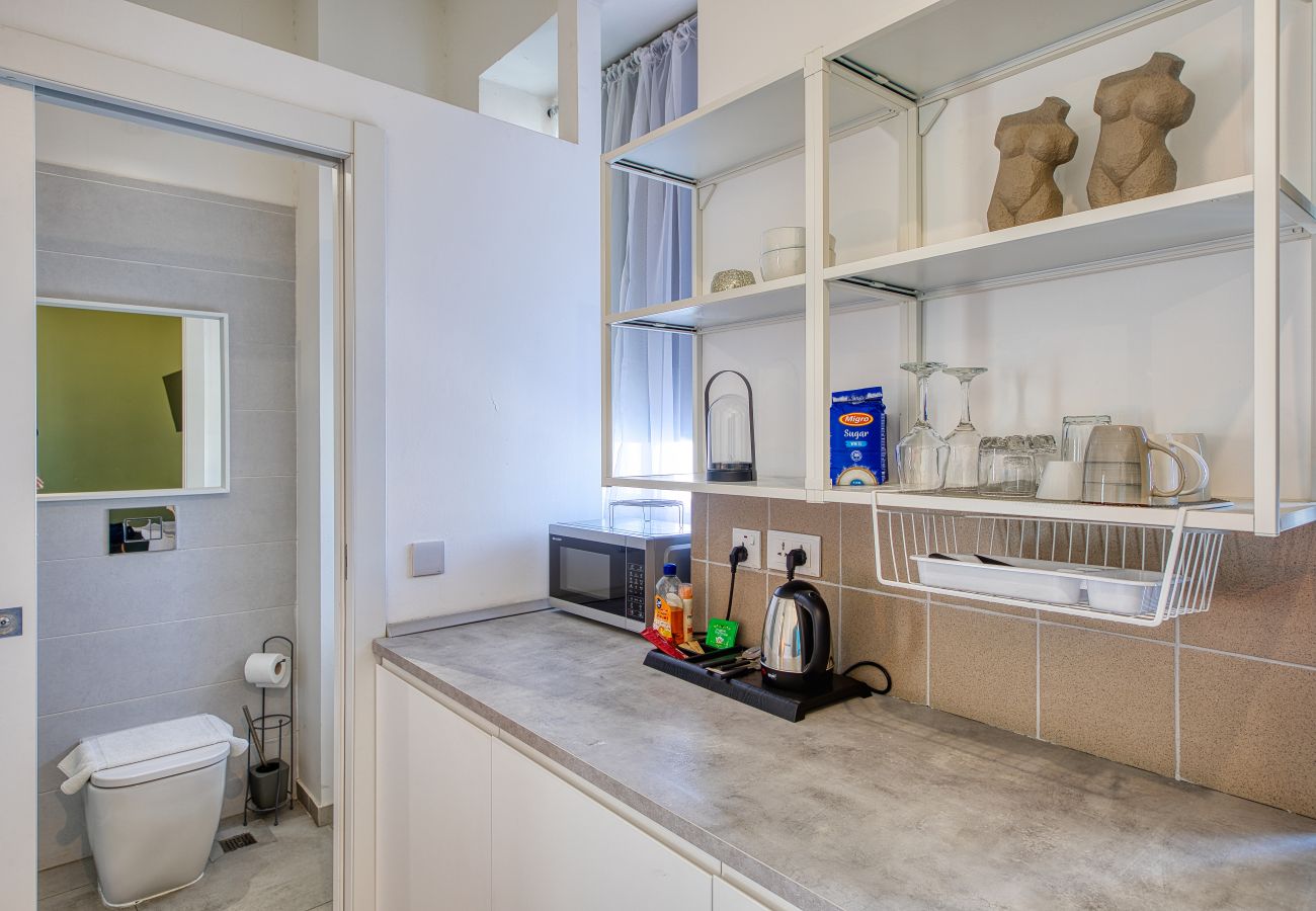Studio in Cospicua - Charming studio with kitchenette & balcony GOBLU-6