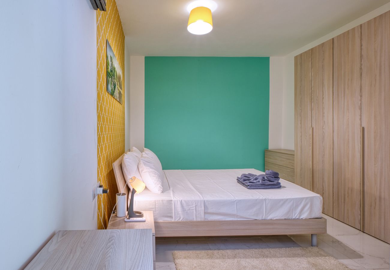 Apartment in Msida - Charming 3bedroom with jacuzzi and terrace MCAR1-2