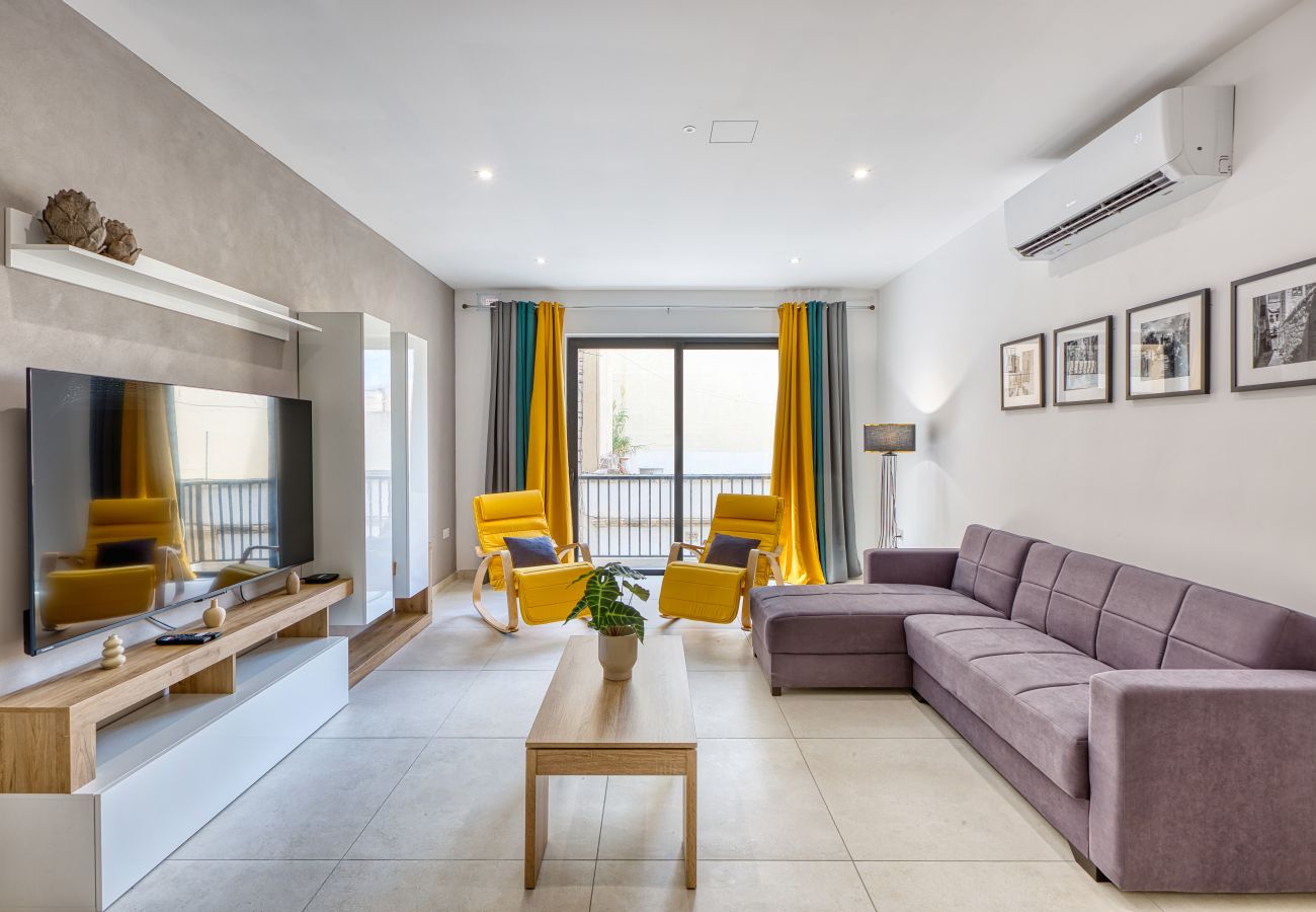 Apartment in Sliema - Spacious & Cozy 4-Bedroom in Sliema JELL1-2