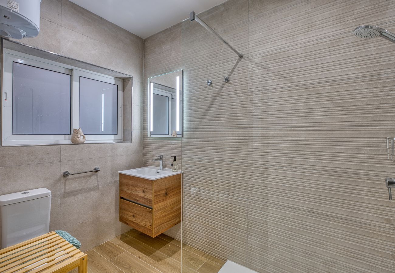 Apartment in Sliema - Spacious & Cozy 4-Bedroom in Sliema JELL1-2