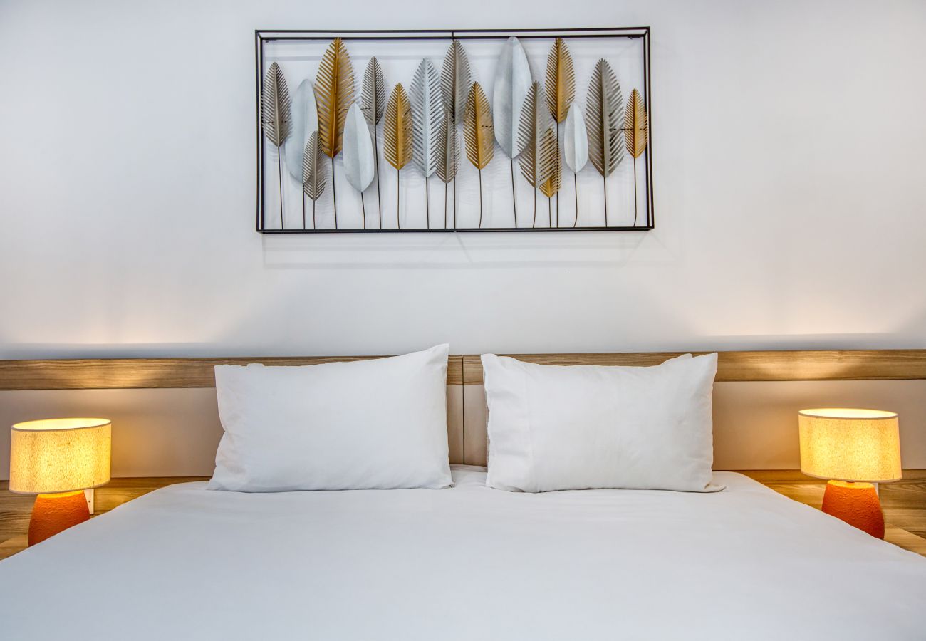 Apartment in Sliema - Spacious & Cozy 4-Bedroom in Sliema JELL1-2