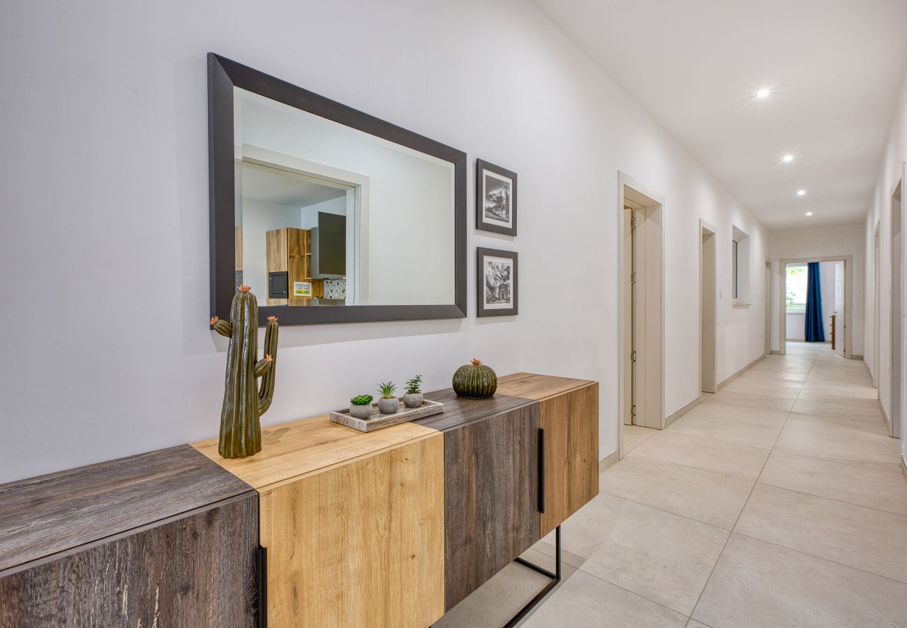 Apartment in Sliema - Spacious & Cozy 4-Bedroom in Sliema JELL1-2