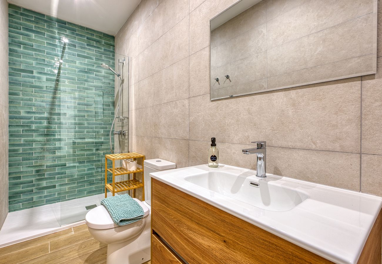 Apartment in Sliema - Spacious & Cozy 4-Bedroom in Sliema JELL1-2