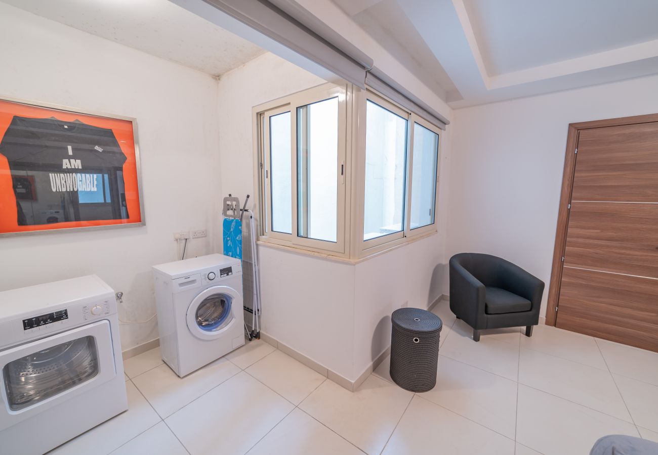 Apartment in Gzira - Modern & Charming 1-Bedroom flat in Gzira JVAS1-1