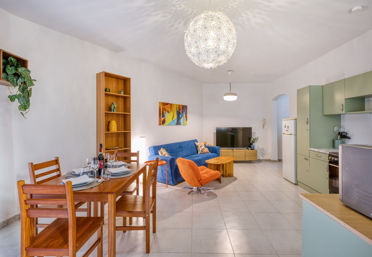 Apartment in Msida - Charming 2-Bedroom Apartment with Balconies MGAJ1-1