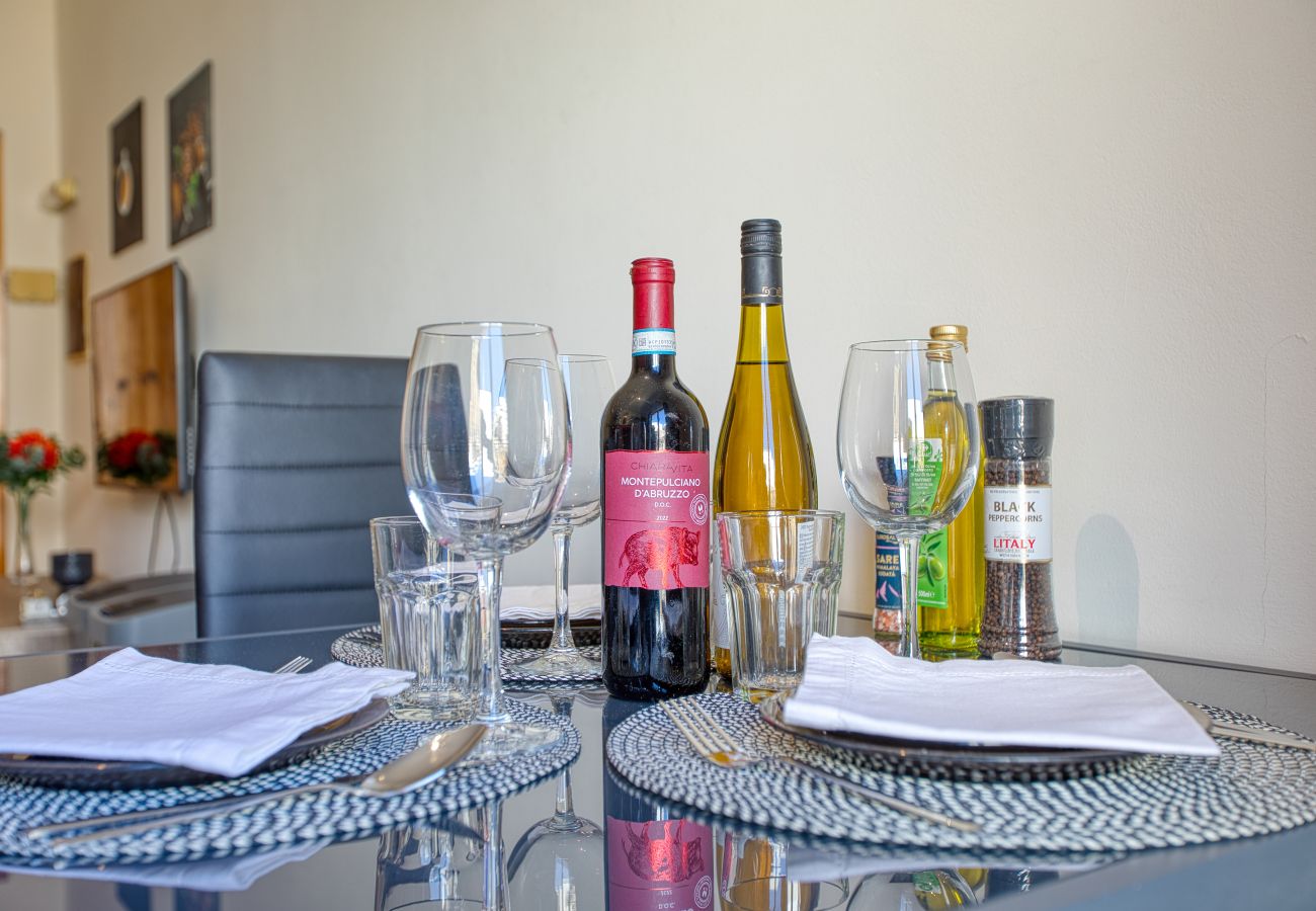 Apartment in St Julian's - Cosy 1-Bedroom with balcony in St. Julian’s AEBE1-1