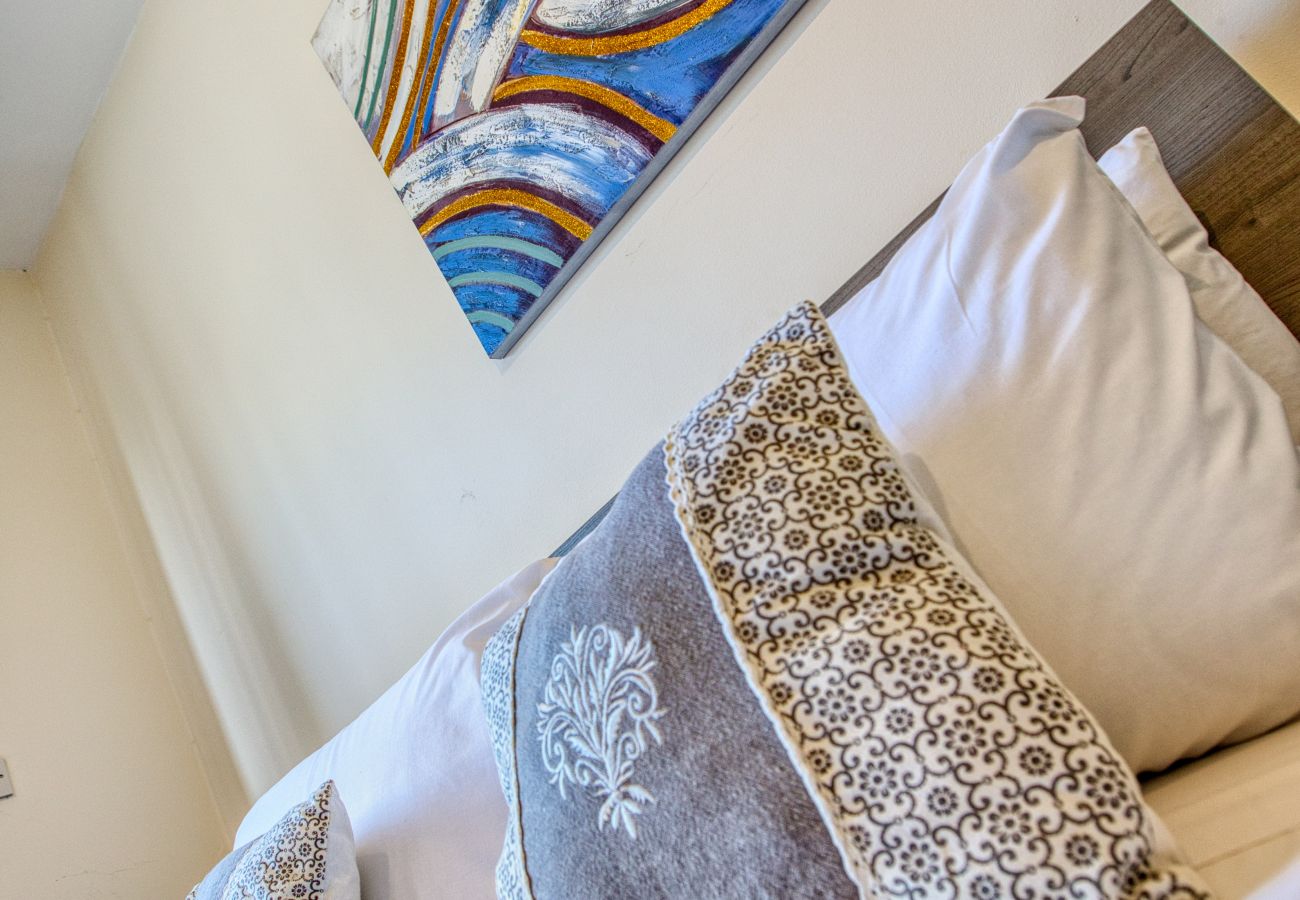 Apartment in St Julian's - Cosy 1-Bedroom with balcony in St. Julian’s AEBE1-1