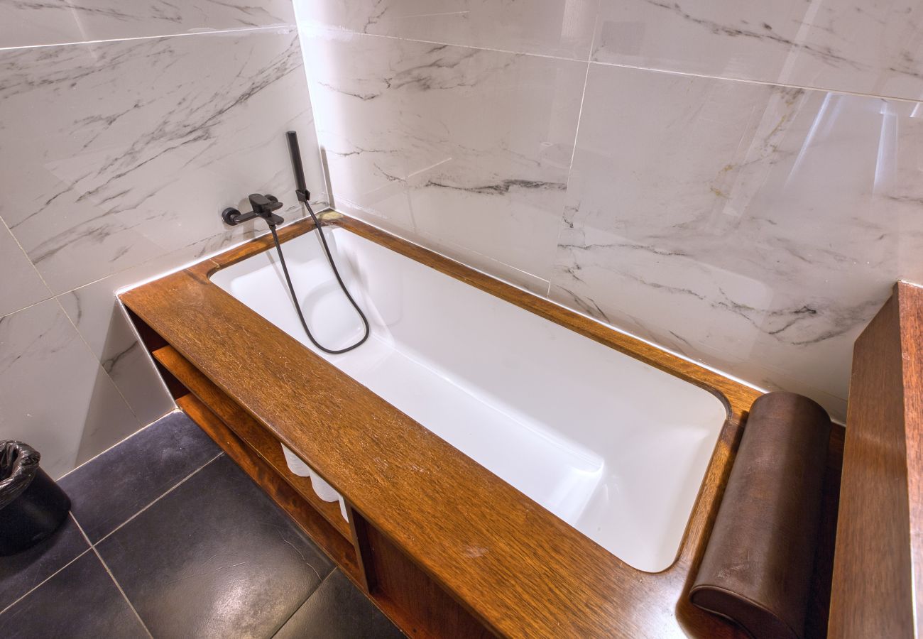 Apartment in Valletta - Luxury studio with Maltese balcony LDEM2-1