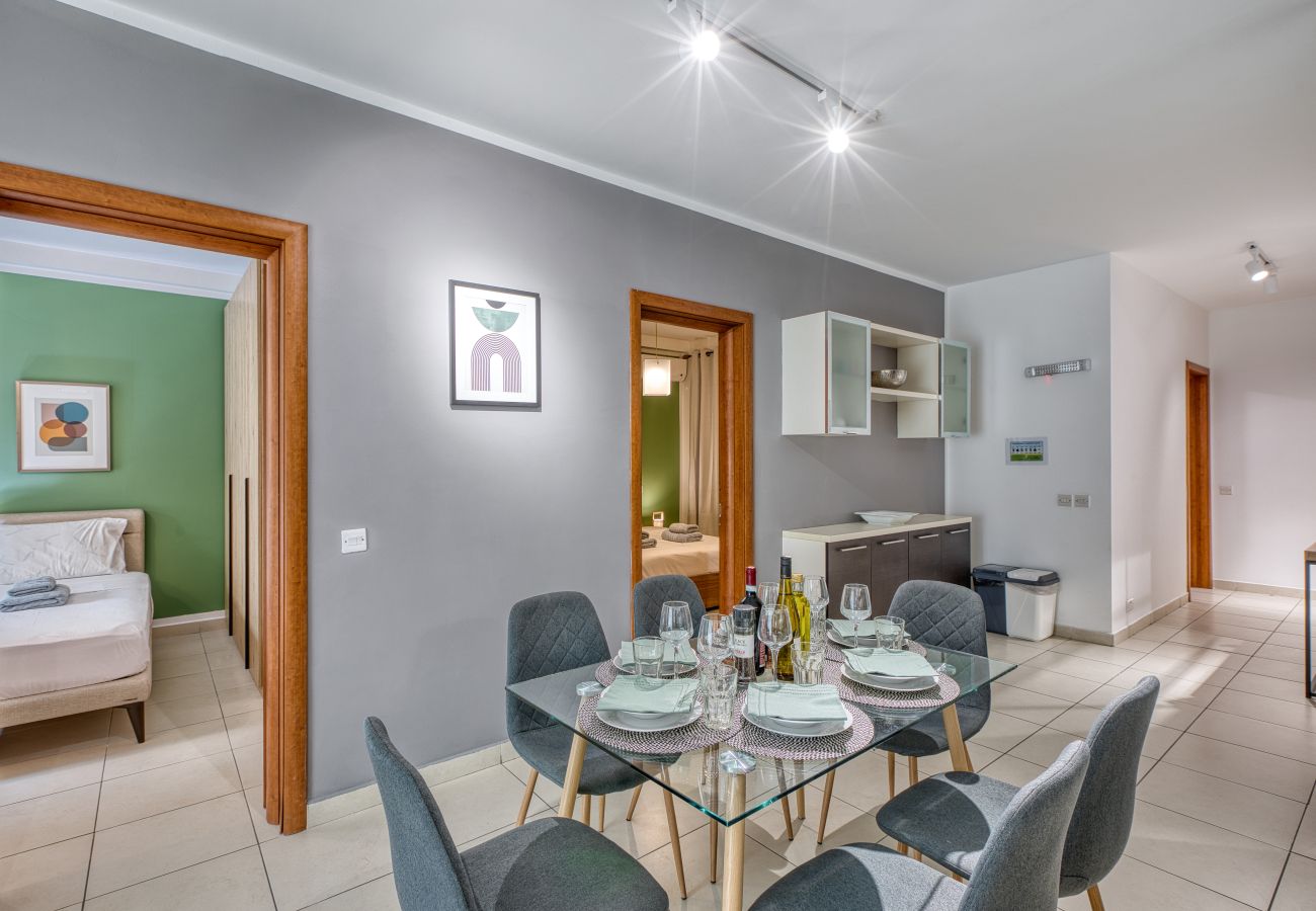 Apartment in St Julian's - Spacious 2 bedroom apartment in Spinola Bay CGRE1-1