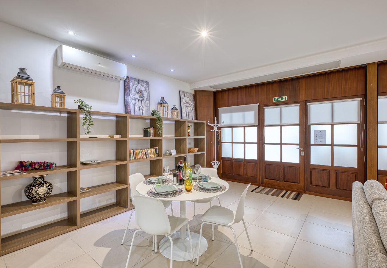 Apartment in Birgu - Spacious waterfront 1-bedroom apartment GSPI1-1