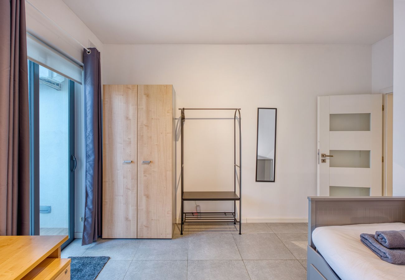 Apartment in Marsaxlokk - Bright & Cozy 3-Bedroom Apartment ACAL1-1