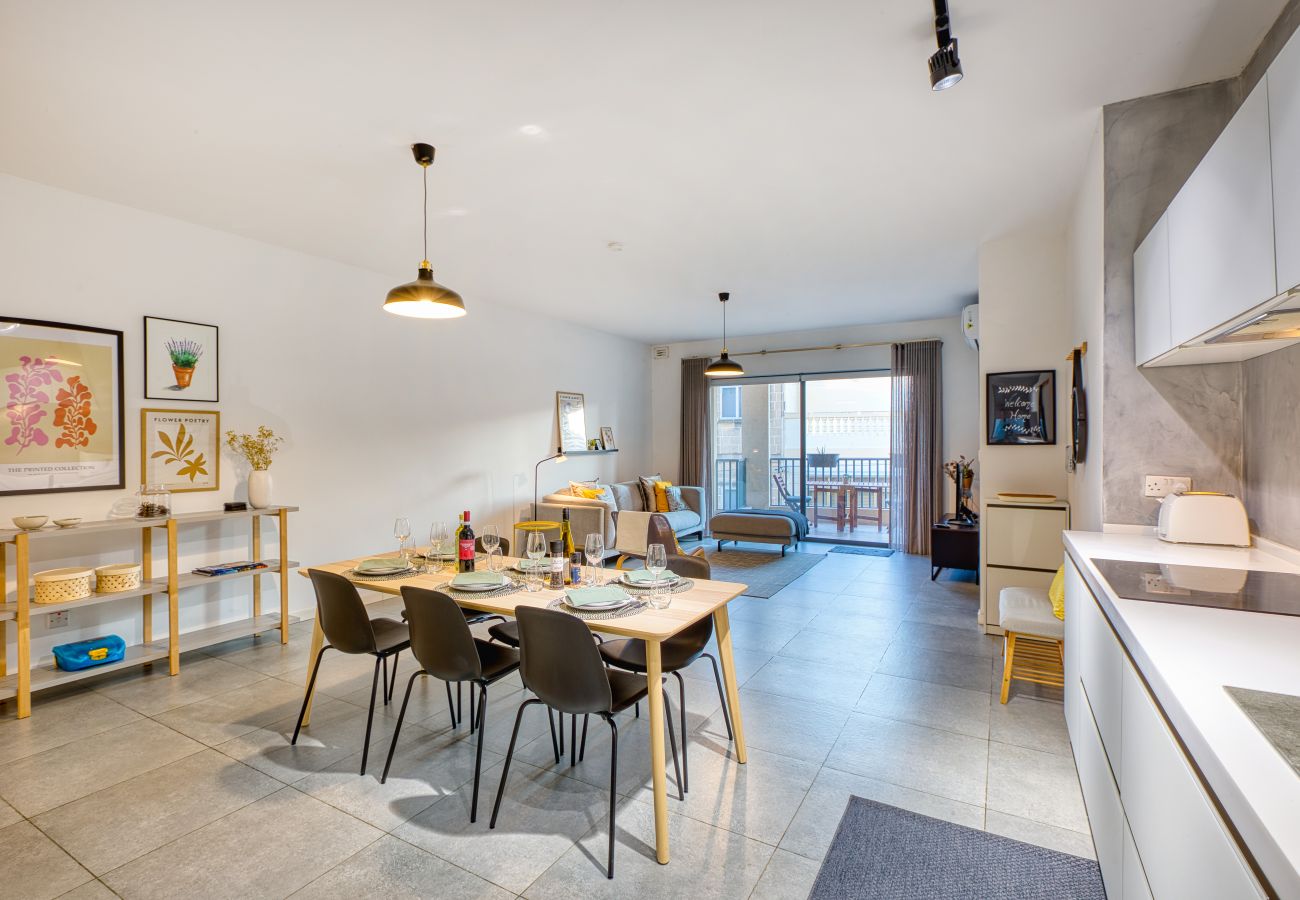 Apartment in Marsaxlokk - Bright & Cozy 3-Bedroom Apartment ACAL1-1
