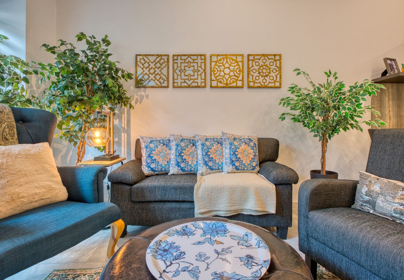 House in Valletta - Luxury 2bedroom house with large back yard RABE1-2