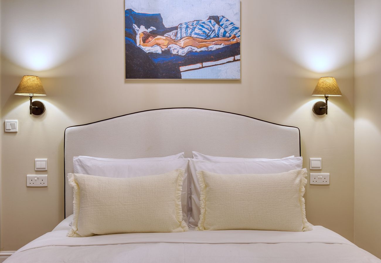 Apartment in Valletta - Elegant seaview 2 bedroom flat with balcony LDEM1-5