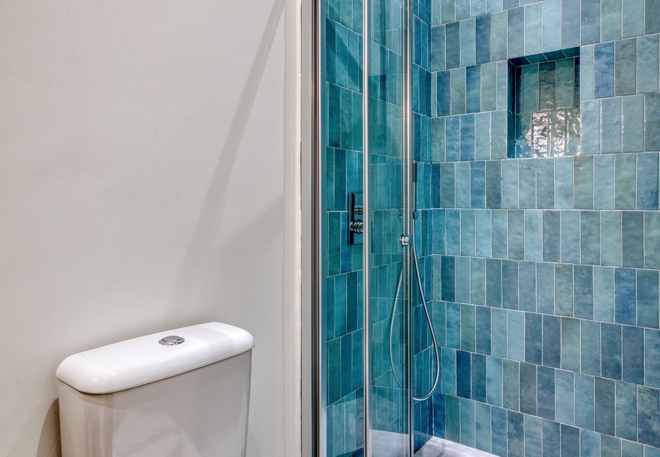 Apartment in Valletta - Elegant seaview 2 bedroom flat with balcony LDEM1-5