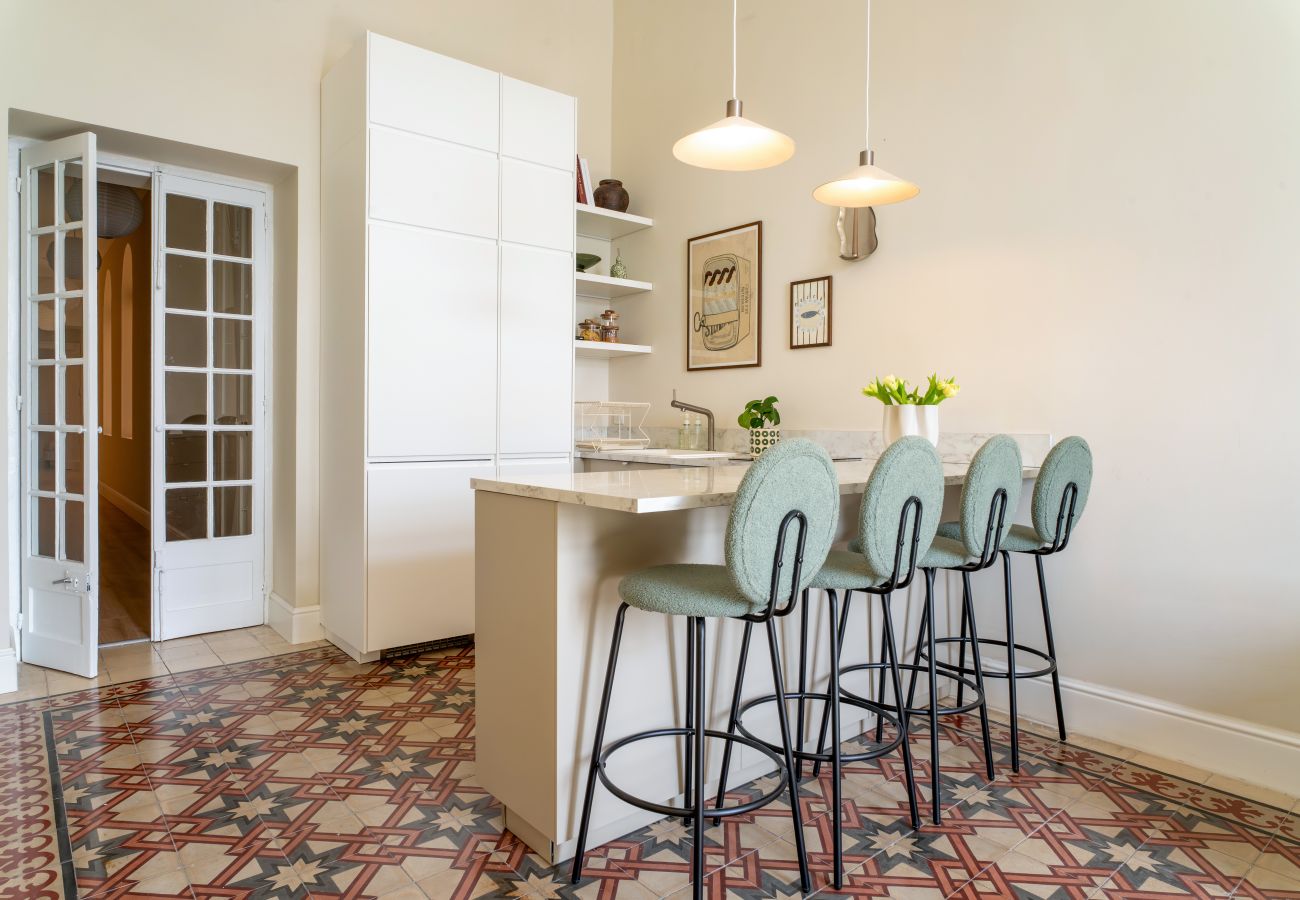 Apartment in Valletta - Elegant seaview 2 bedroom flat with balcony LDEM1-5
