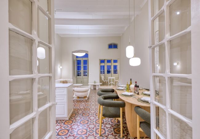 Apartment in Valletta - Traditional seaview 3 bedroom with balcony LDEM1-6