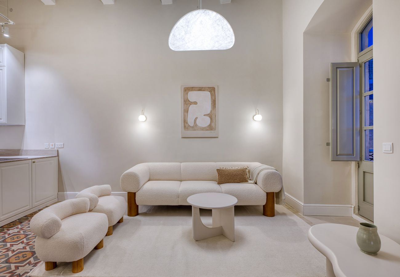 Apartment in Valletta - Traditional seaview 3 bedroom with balcony LDEM1-6