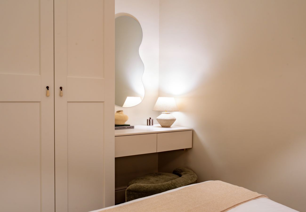 Apartment in Valletta - Traditional seaview 3 bedroom with balcony LDEM1-6