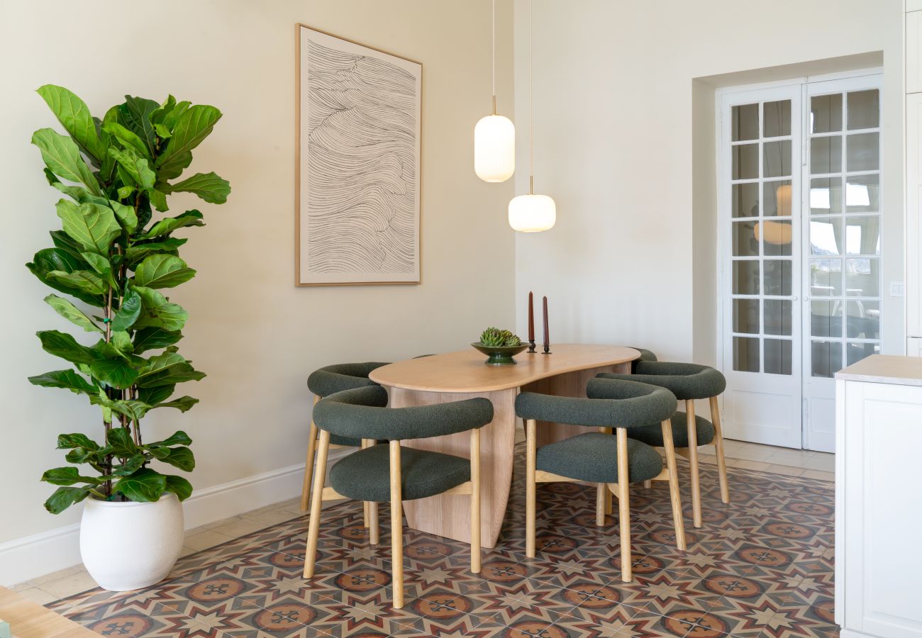 Apartment in Valletta - Traditional seaview 3 bedroom with balcony LDEM1-6