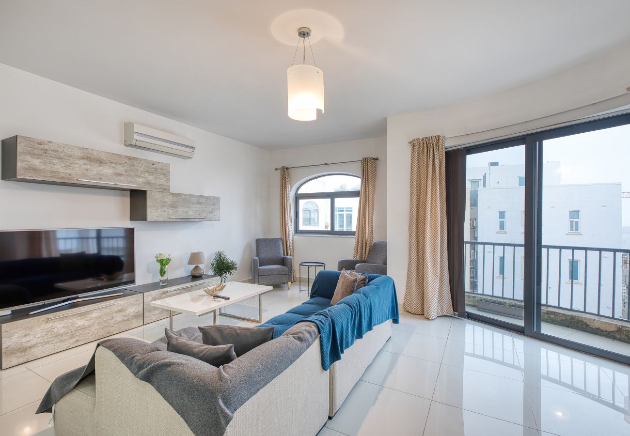 Apartment in St Julian's - Bright, modern & spacious 3 bedroom flat MMIC1-1