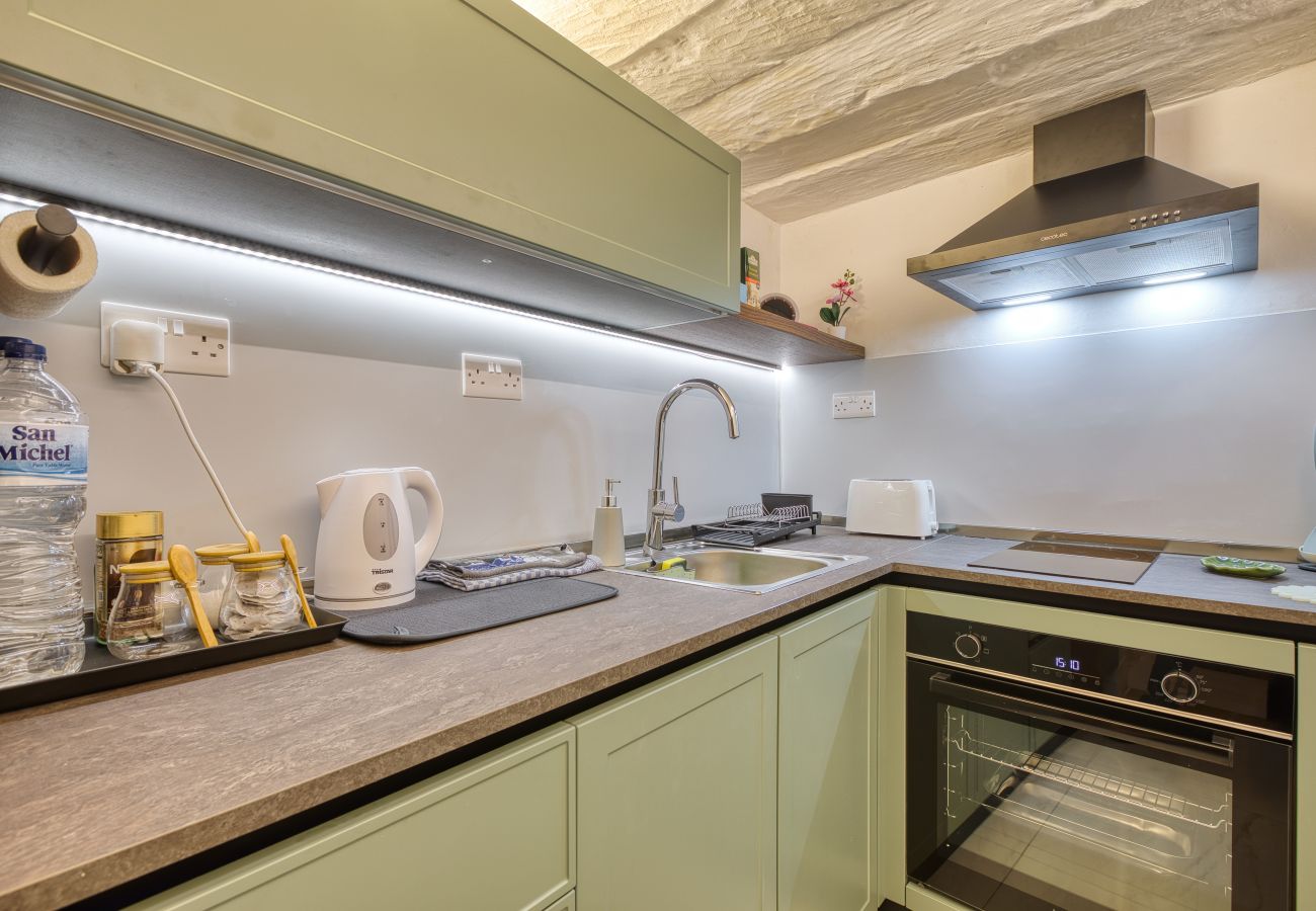 House in Rabat - Beautiful townhouse in the heart of Rabat AMIF2-1