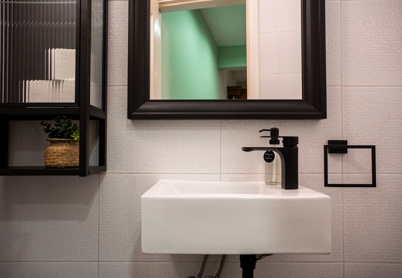 House in St Julian's - Sumptuous townhouse, sea view roof terrace GOSTJ-2