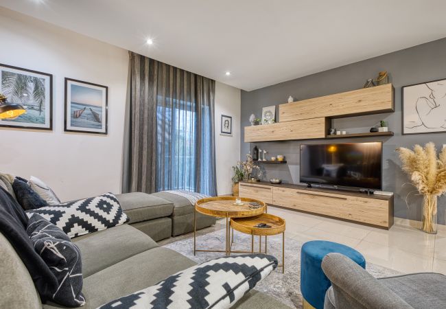 Apartment in Swieqi - Luxury & spacious 2 bedroom apartment RGAT1-1