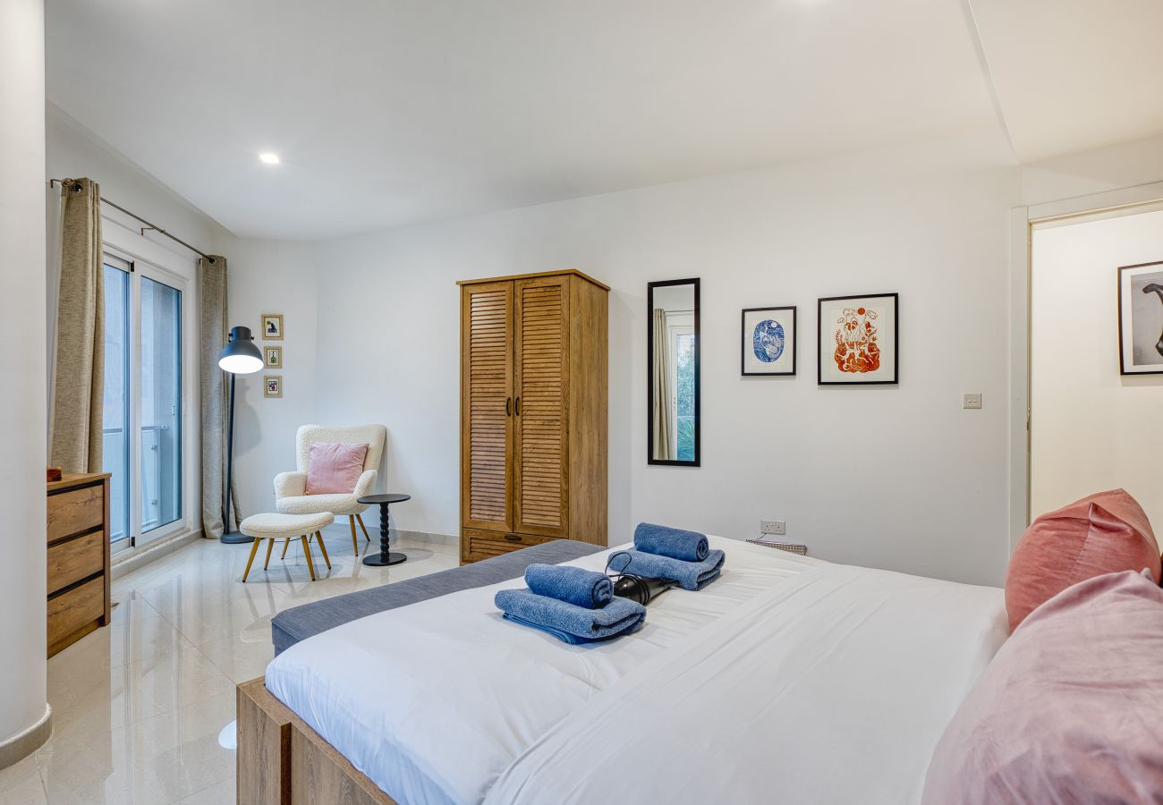 Apartment in Swieqi - Luxury & spacious 2 bedroom apartment RGAT1-1