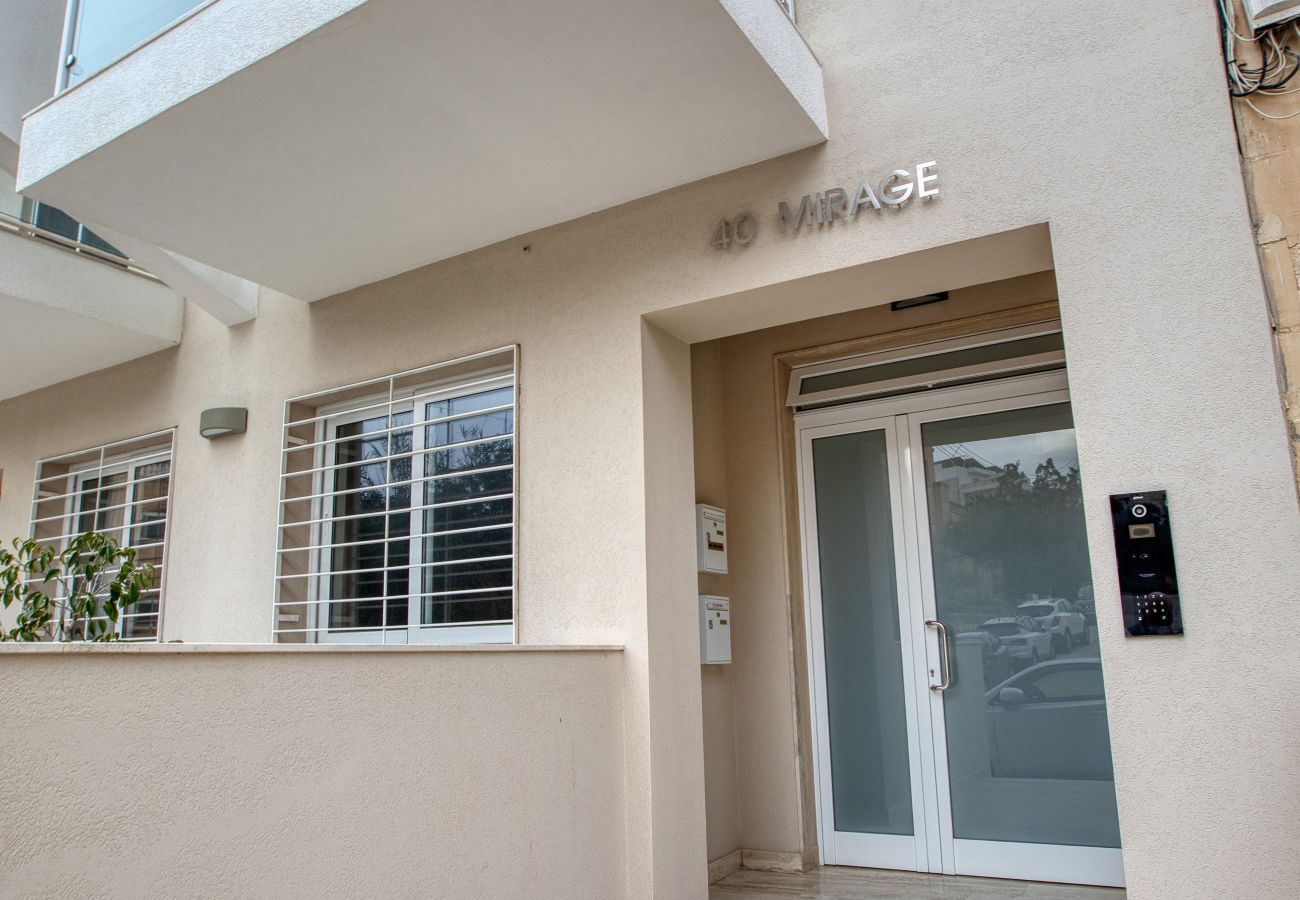 Apartment in Swieqi - Luxury & spacious 2 bedroom apartment RGAT1-1