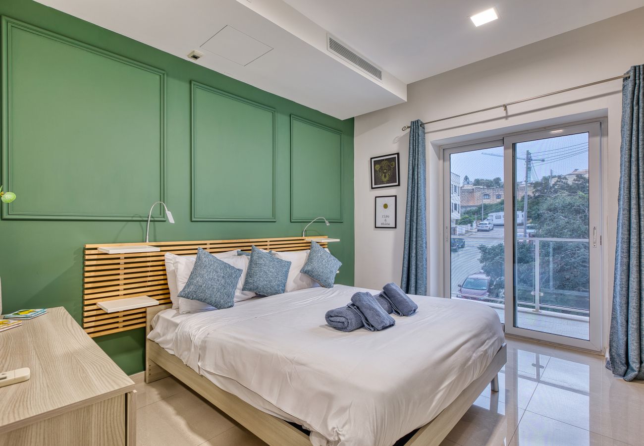 Apartment in Swieqi - Luxury & spacious 2 bedroom apartment RGAT1-1