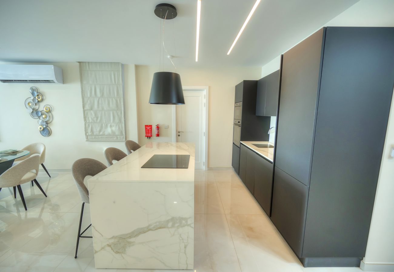 Apartment in St Julian's - Luxury seaview penthouse,roof terrace,hot tub YVAN1-1