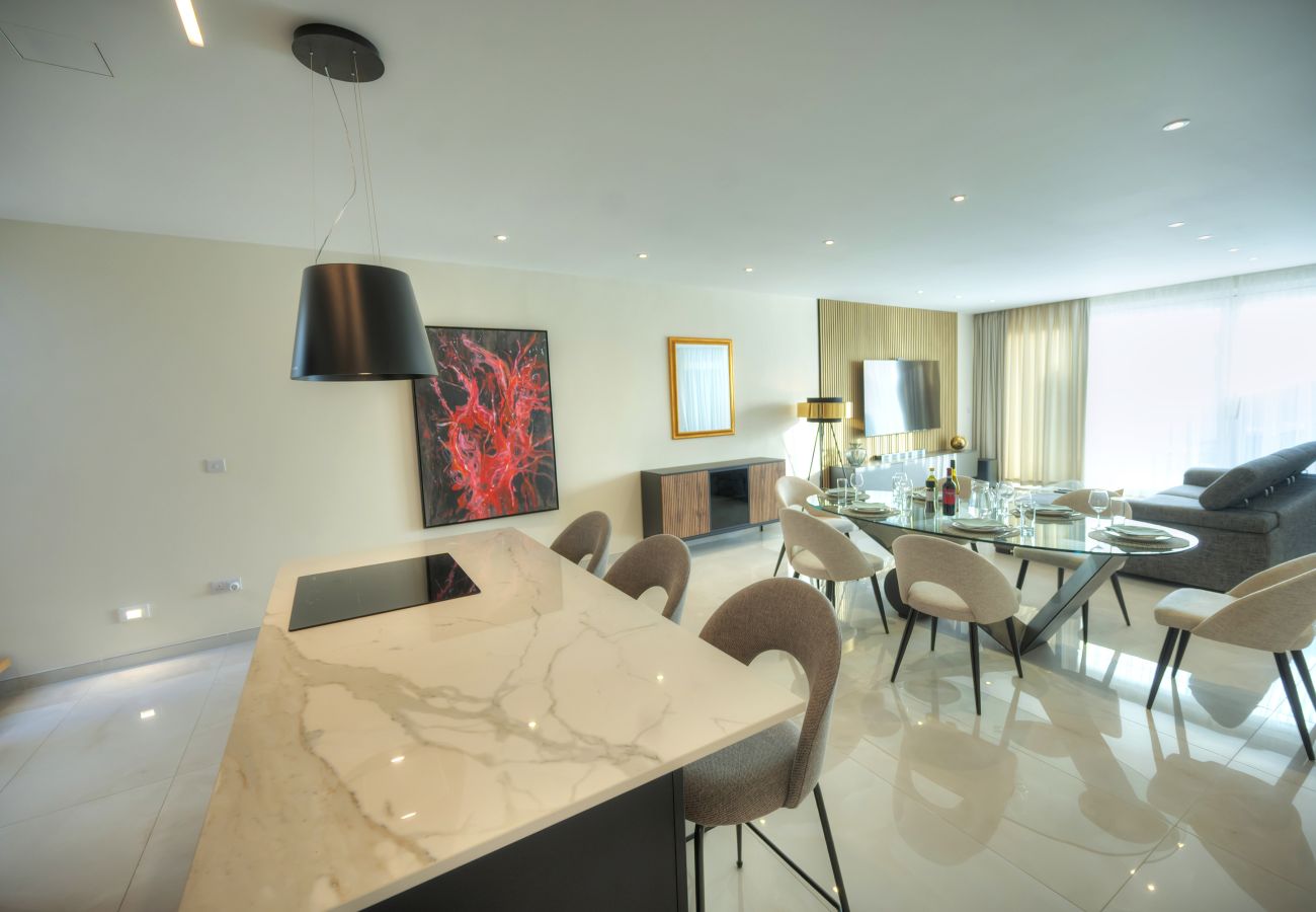 Apartment in St Julian's - Luxury seaview penthouse,roof terrace,hot tub YVAN1-1
