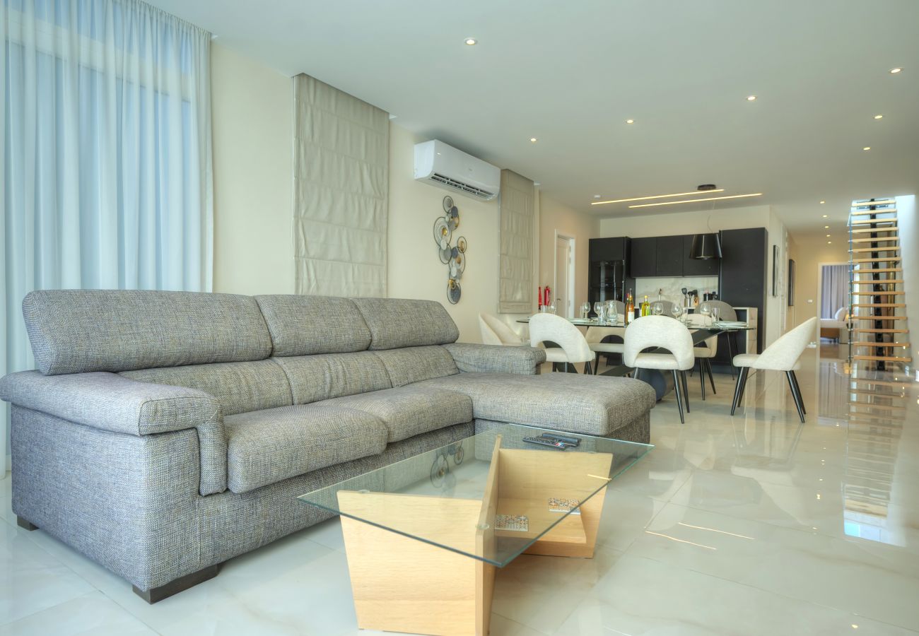 Apartment in St Julian's - Luxury seaview penthouse,roof terrace,hot tub YVAN1-1